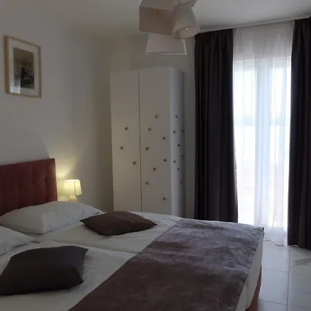 Luxury Tina With Private Heated Pool * Kaštela