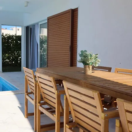 빌라 Luxury Tina With Private Heated Pool